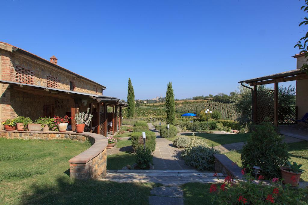 Casa Vacanza Le Case San Gimignano Luaran gambar